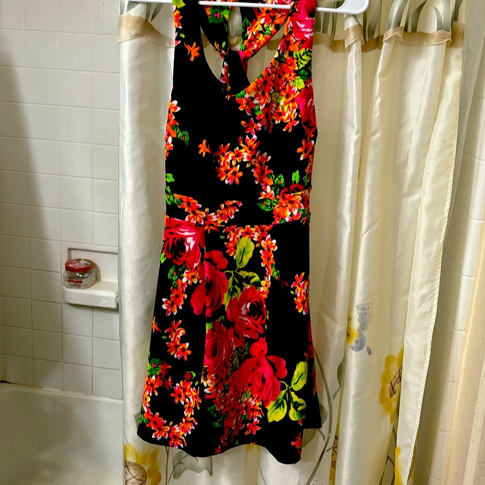 Woman Black with big Flowers L size